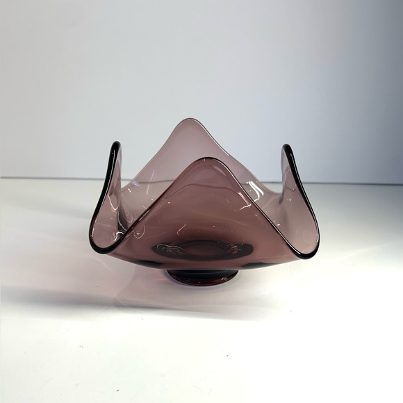 Viking Other - Vintage Viking Glass Amethyst Handkerchief Bowl